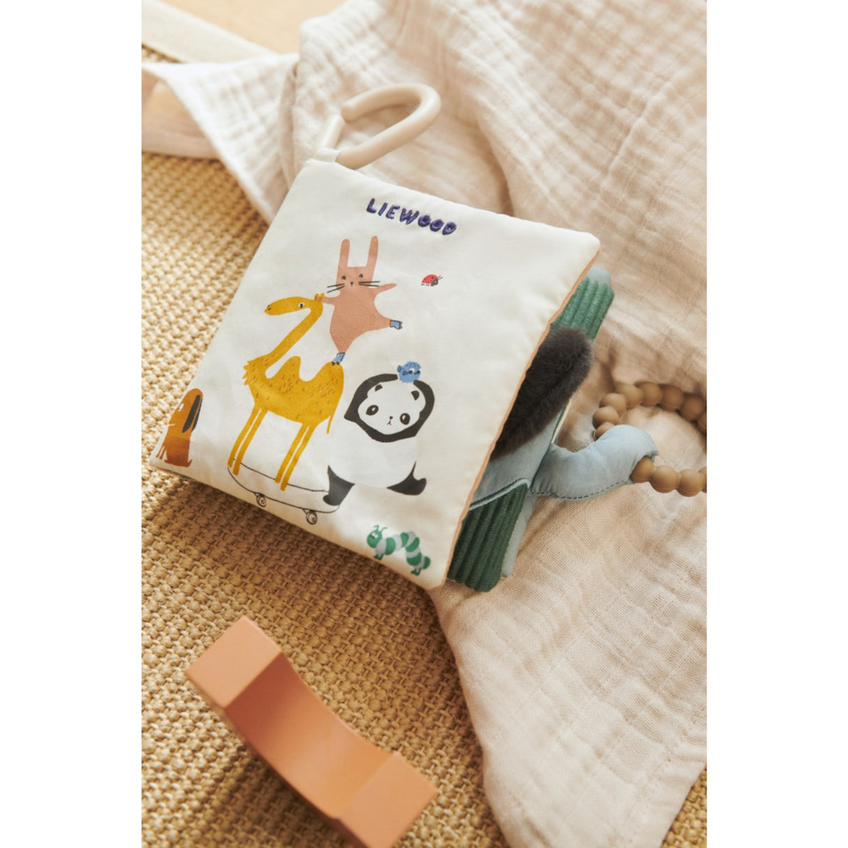 LIEWOOD Around The World / Sandy Fey Around The World Stoff Bok