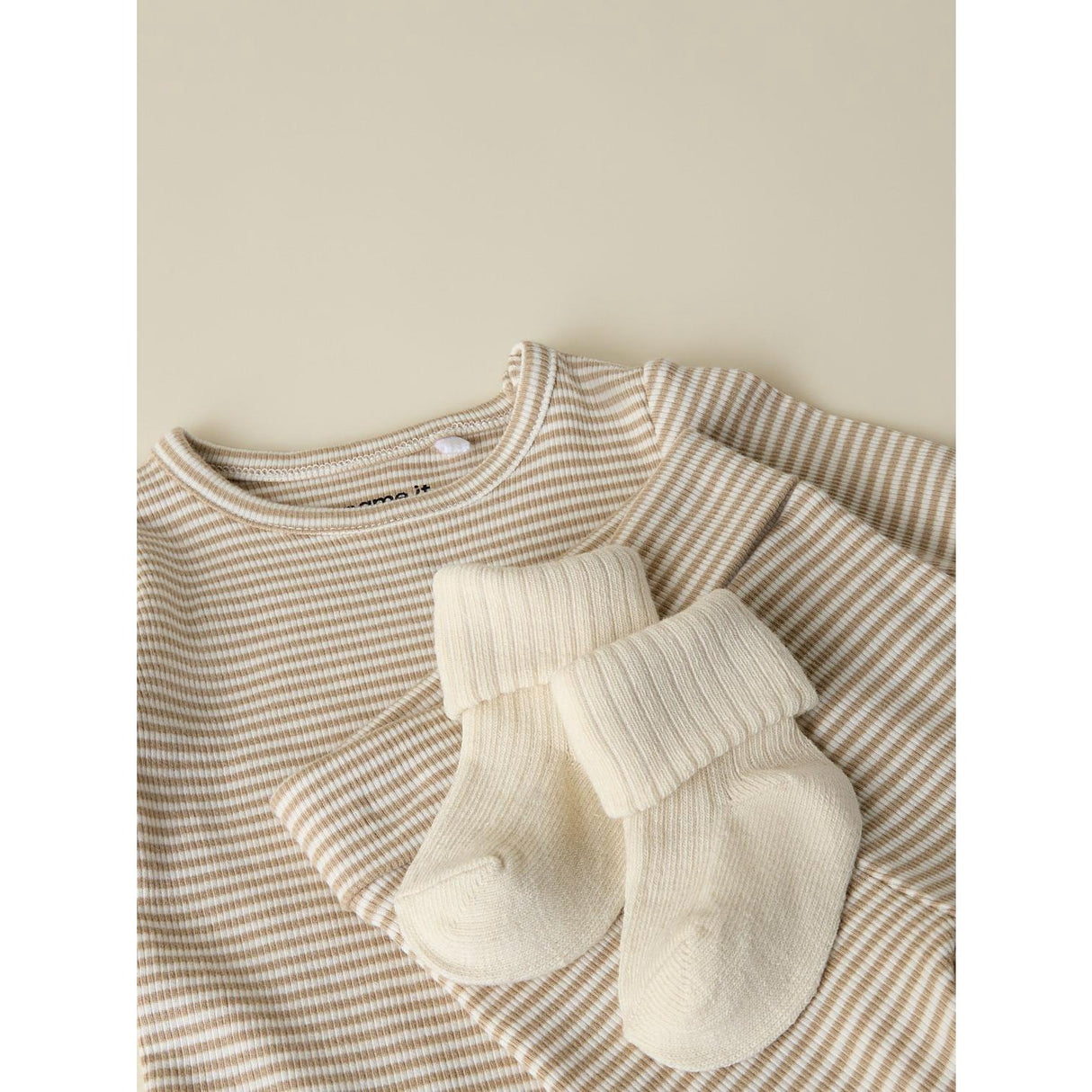 Name It Antique White Sesame Nbnnugat 2P Strømper