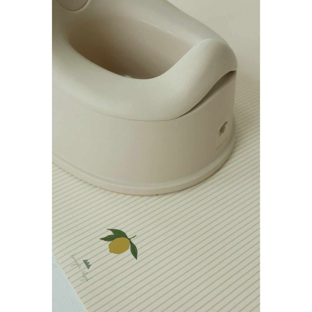 Konges Sløjd Tea Stripe Gulv Mat