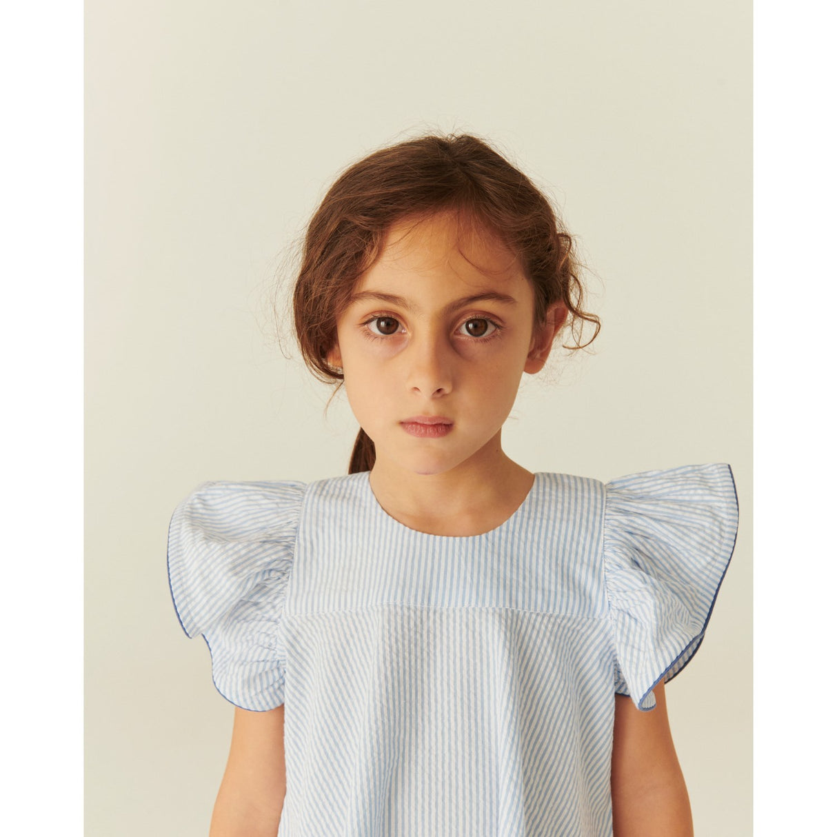 COPENHAGEN COLORS Sky Blue W Cream Stripe W Ocean Blue Seersucker Kjole W. Frill Ermer