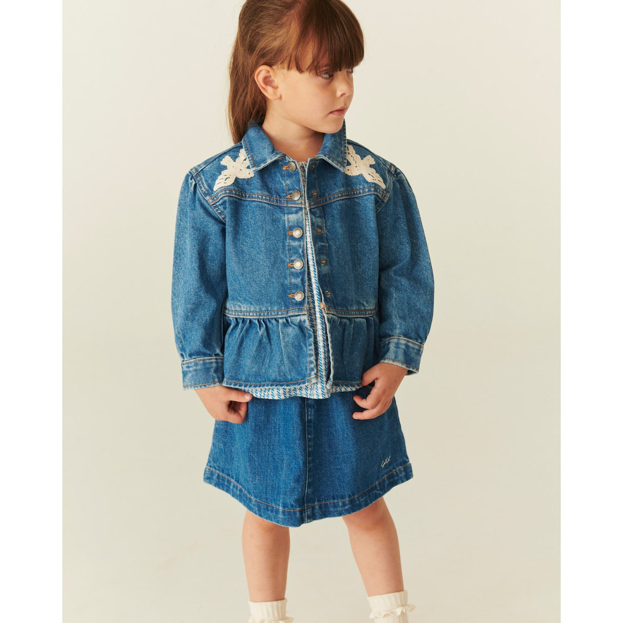 COPENHAGEN COLORS Indigo Blue Washed Denim Frill Jakke W. Crochet Doves