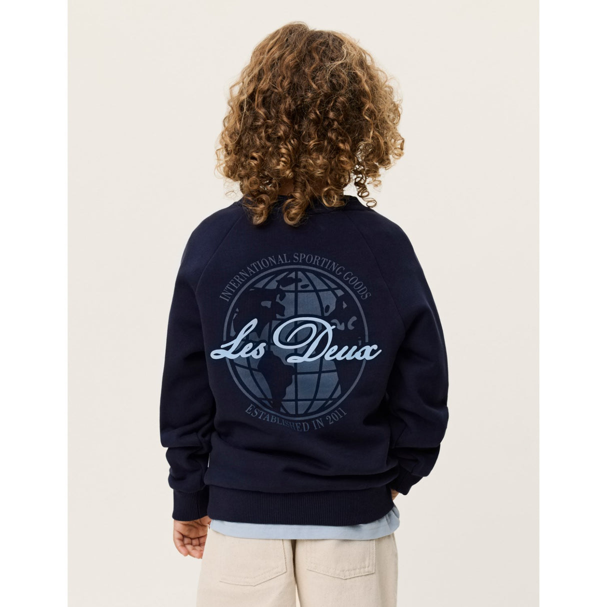 Les Deux Kids Dark Navy Globe Collegegenser