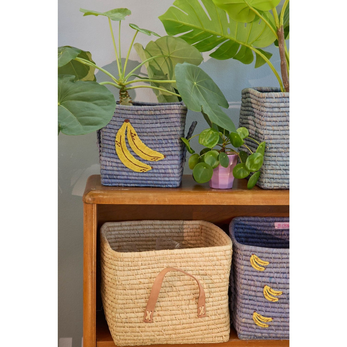 Rice Raffia Square Kurv Med Big Banana Embroidery Og Raffia Handles - Small