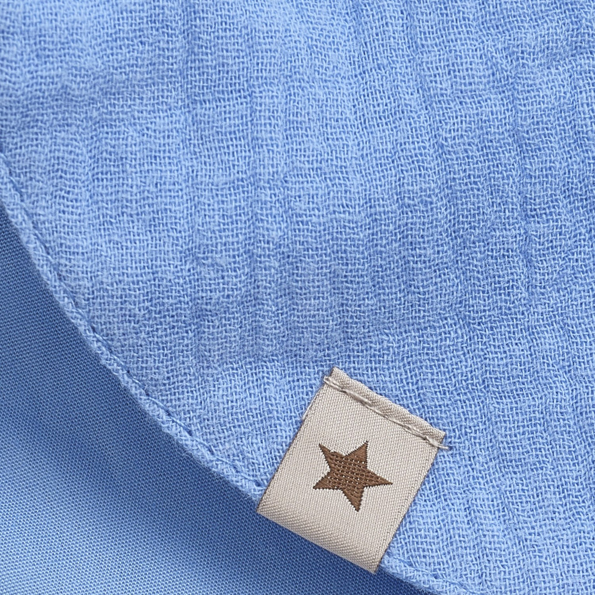 Huttelihut Della Robbia Blue Summer Lue Ears Muslin