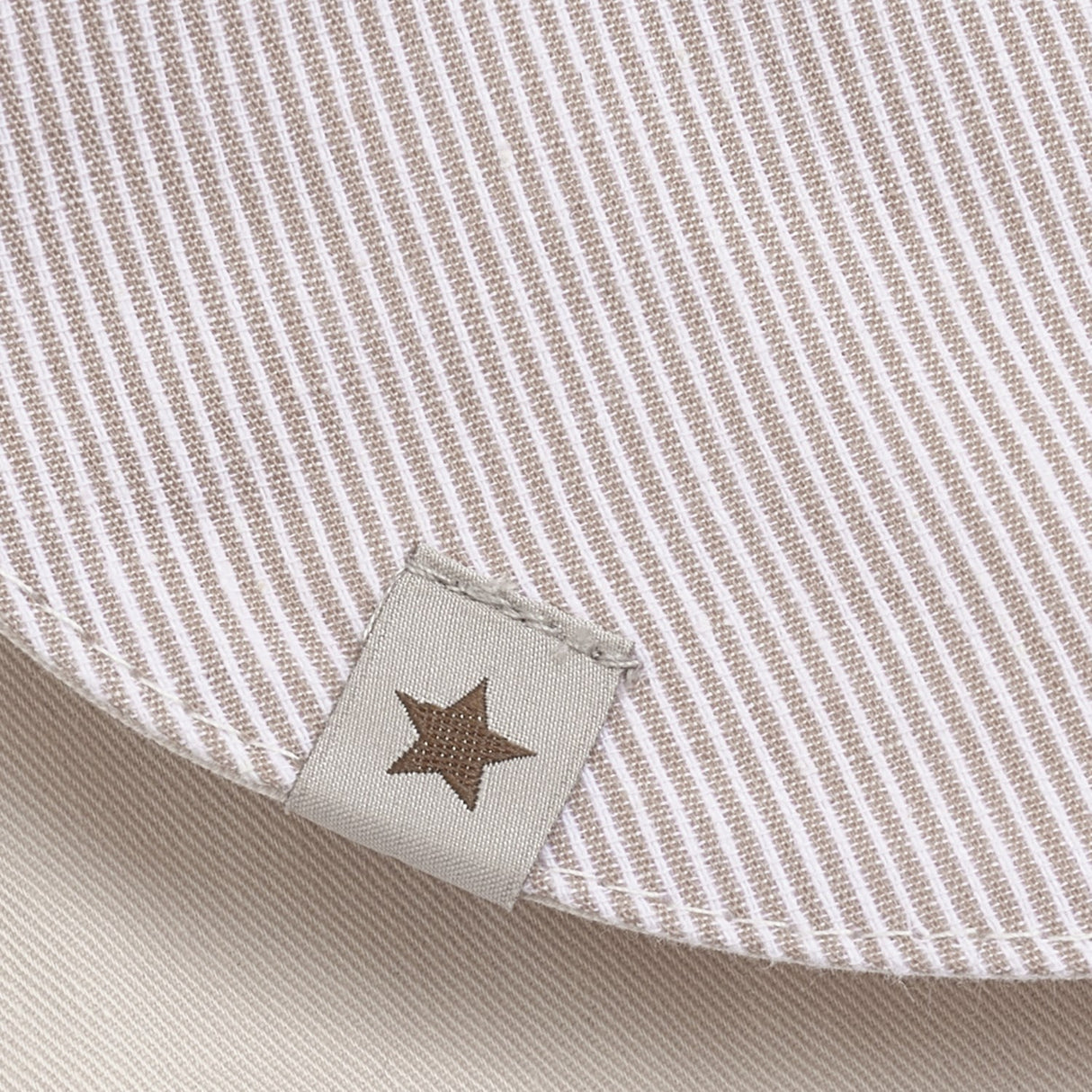 Huttelihut White Pepper Sun Lue Stripe - Upf 40+