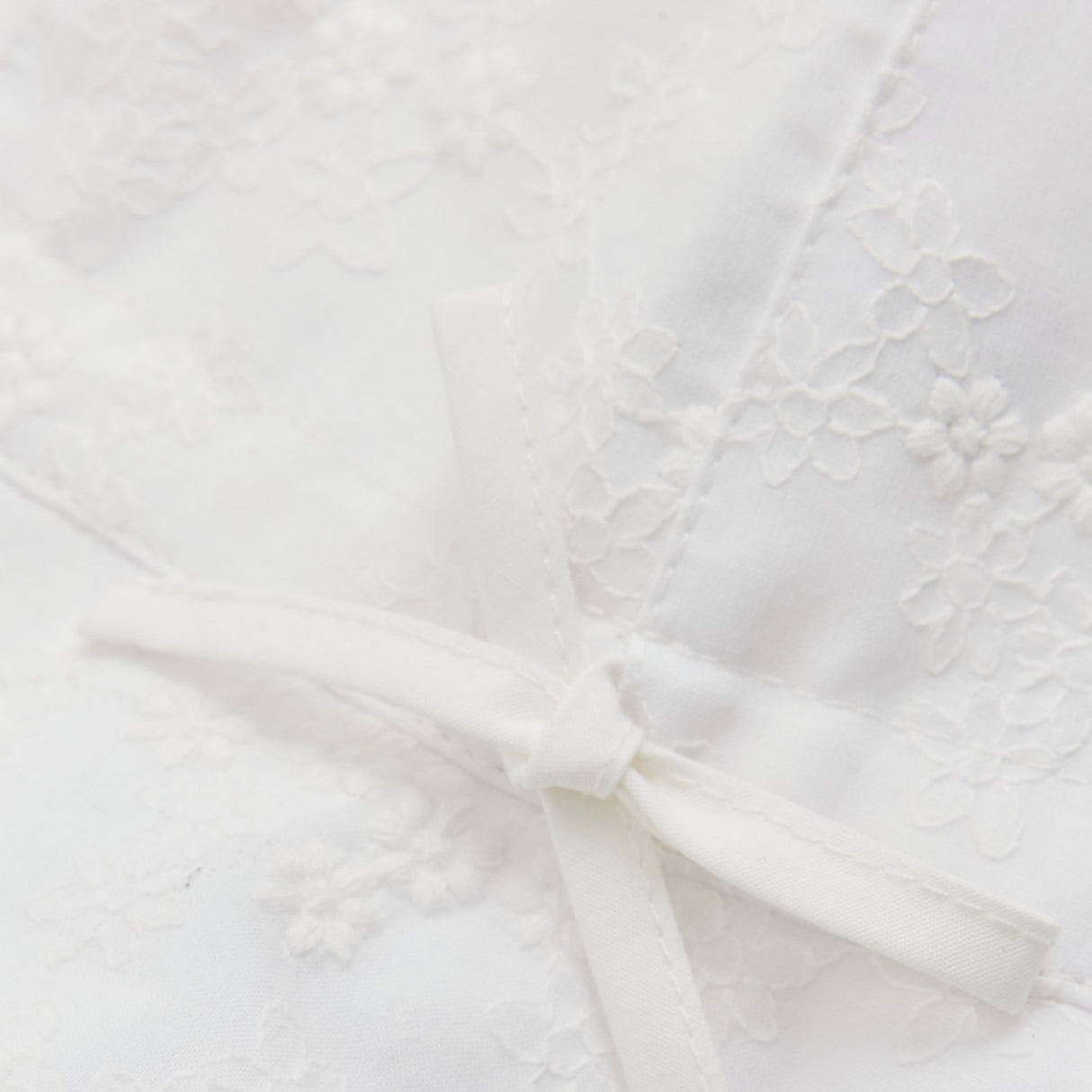 Huttelihut Antique White Summer Lue Embroidery