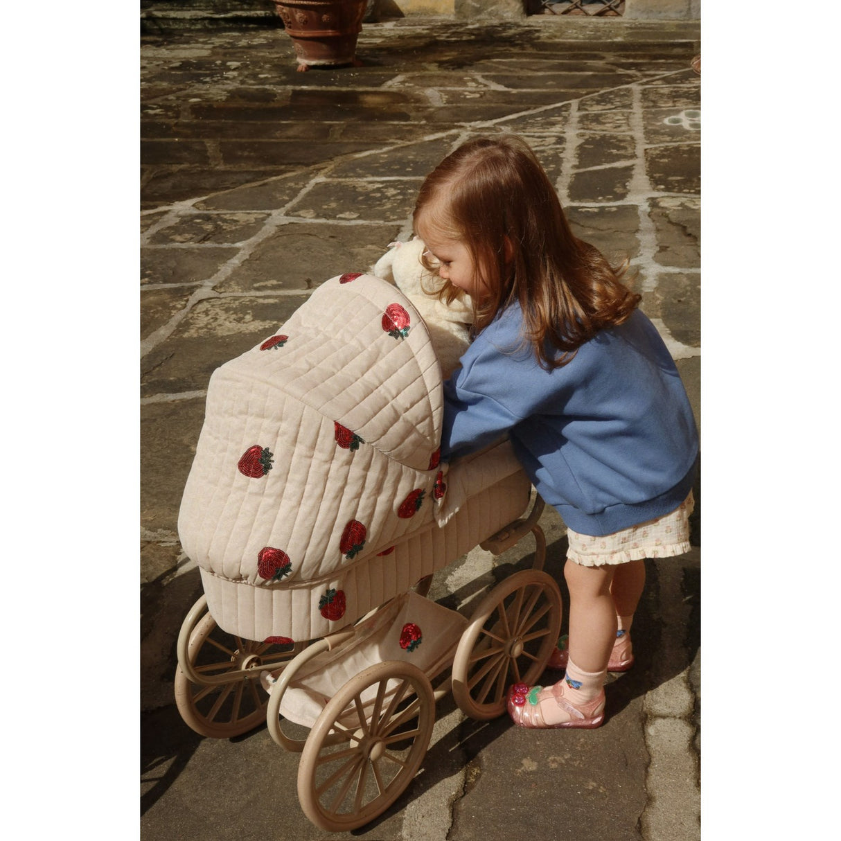 Konges Sløjd Strawberry Minnie Tyll Dukke Klapvogn