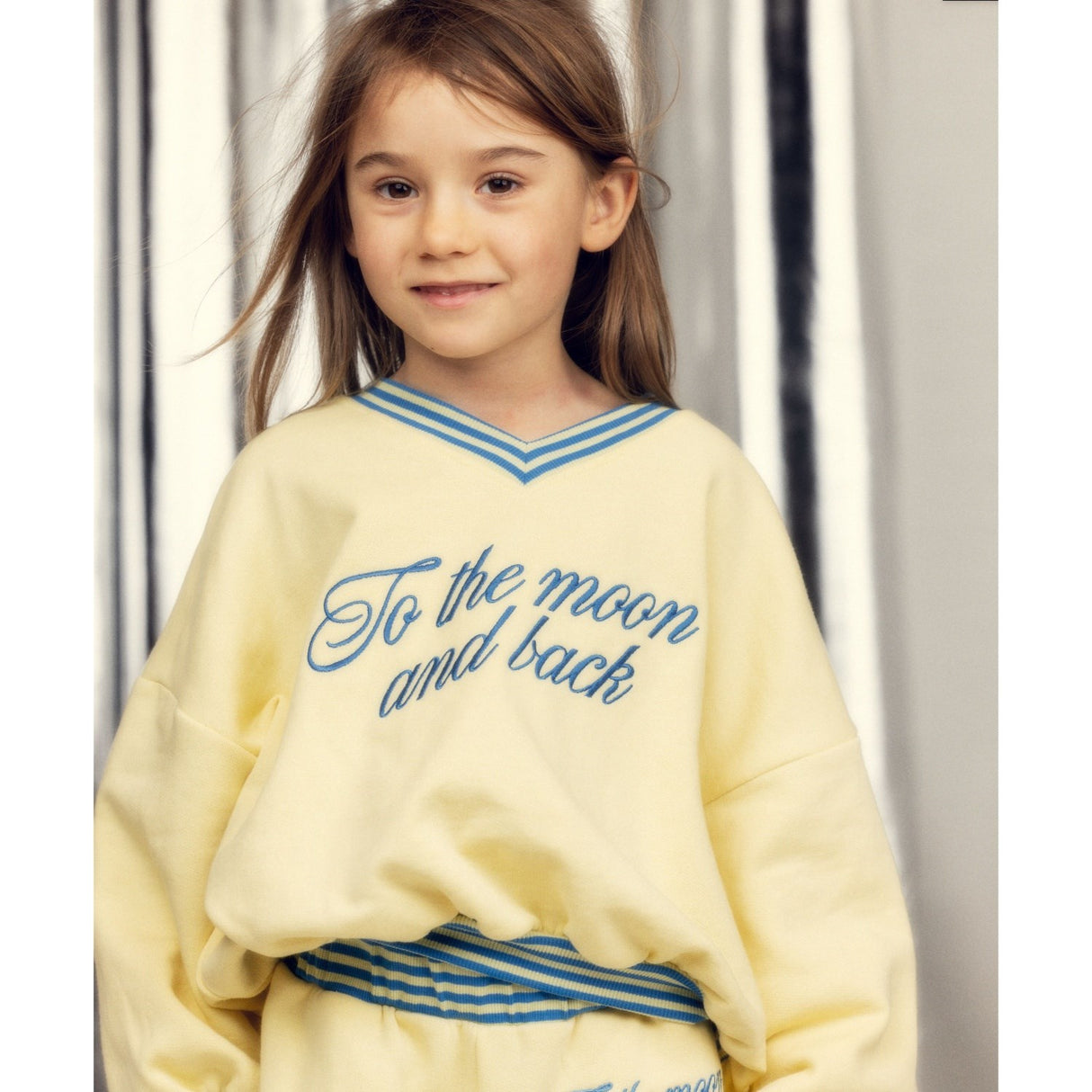 Mini Rodini Yellow To The Moon Emb Collegegenser