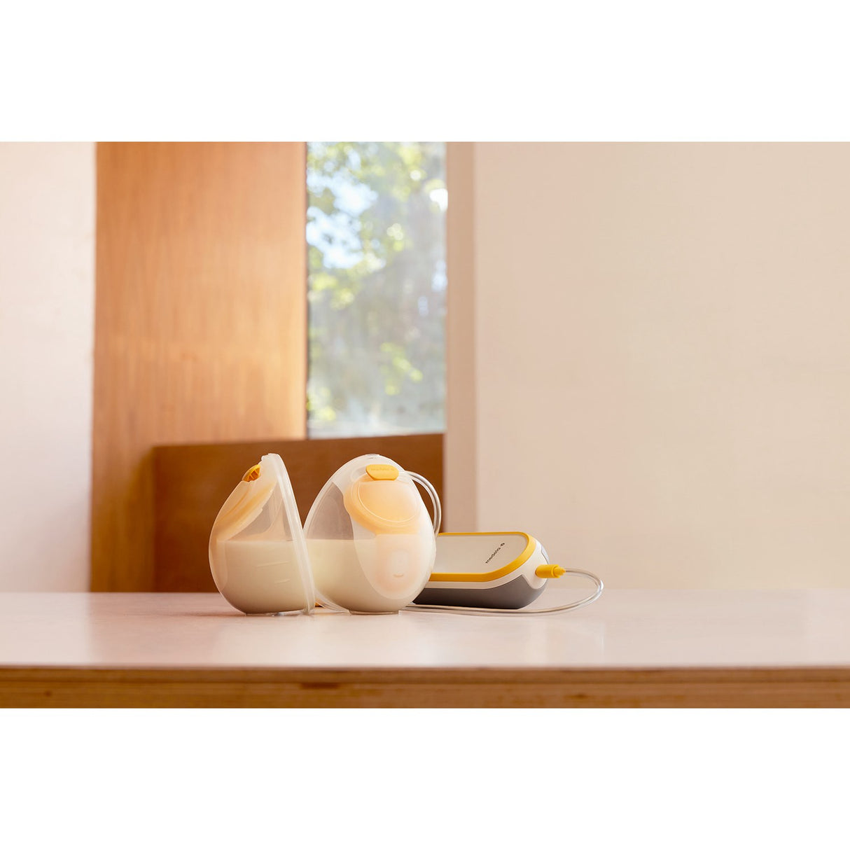 medela Freestyle Hands-Free Dobbel Elektrisk Brystpumpe