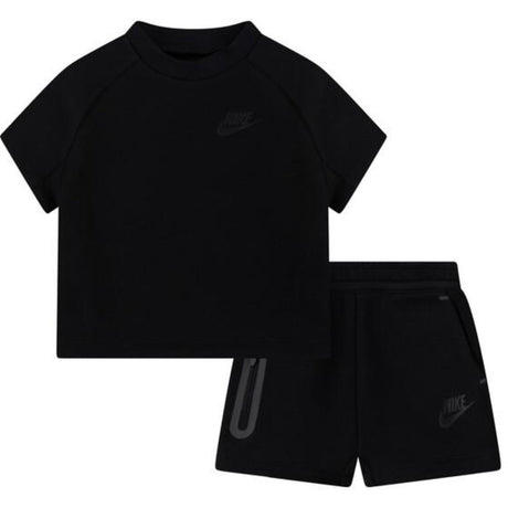 NIKE Black Tech Fleece T-Shirt Shorts Sett
