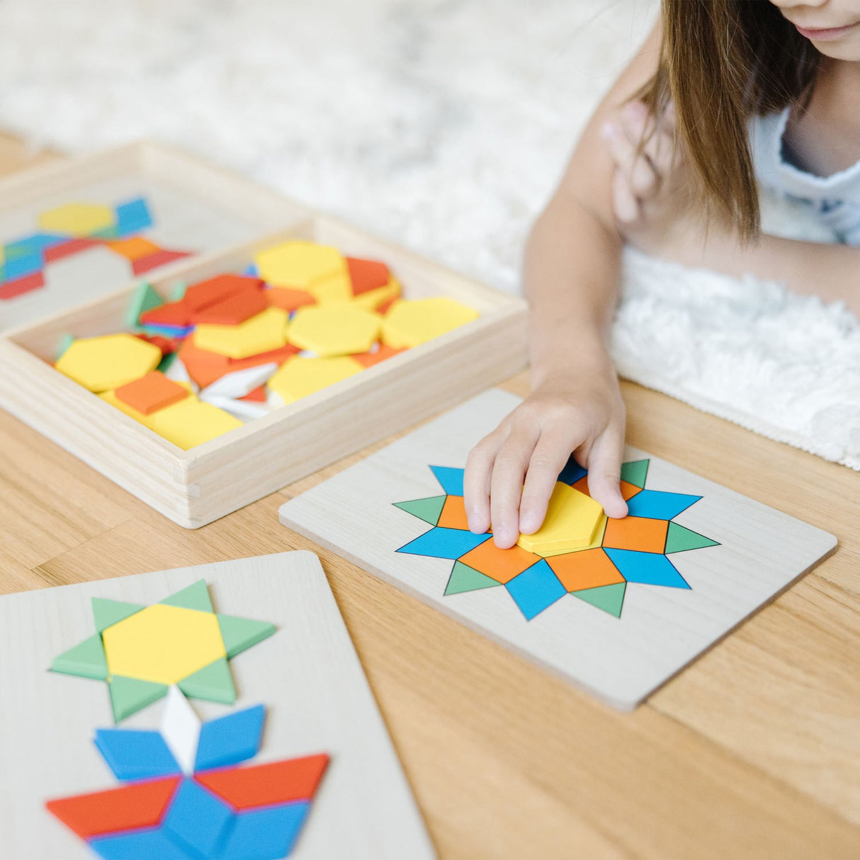 Melissa & Doug Multifarvet Mønster-Leg - Tre - Sett Med Klosser Og Plader