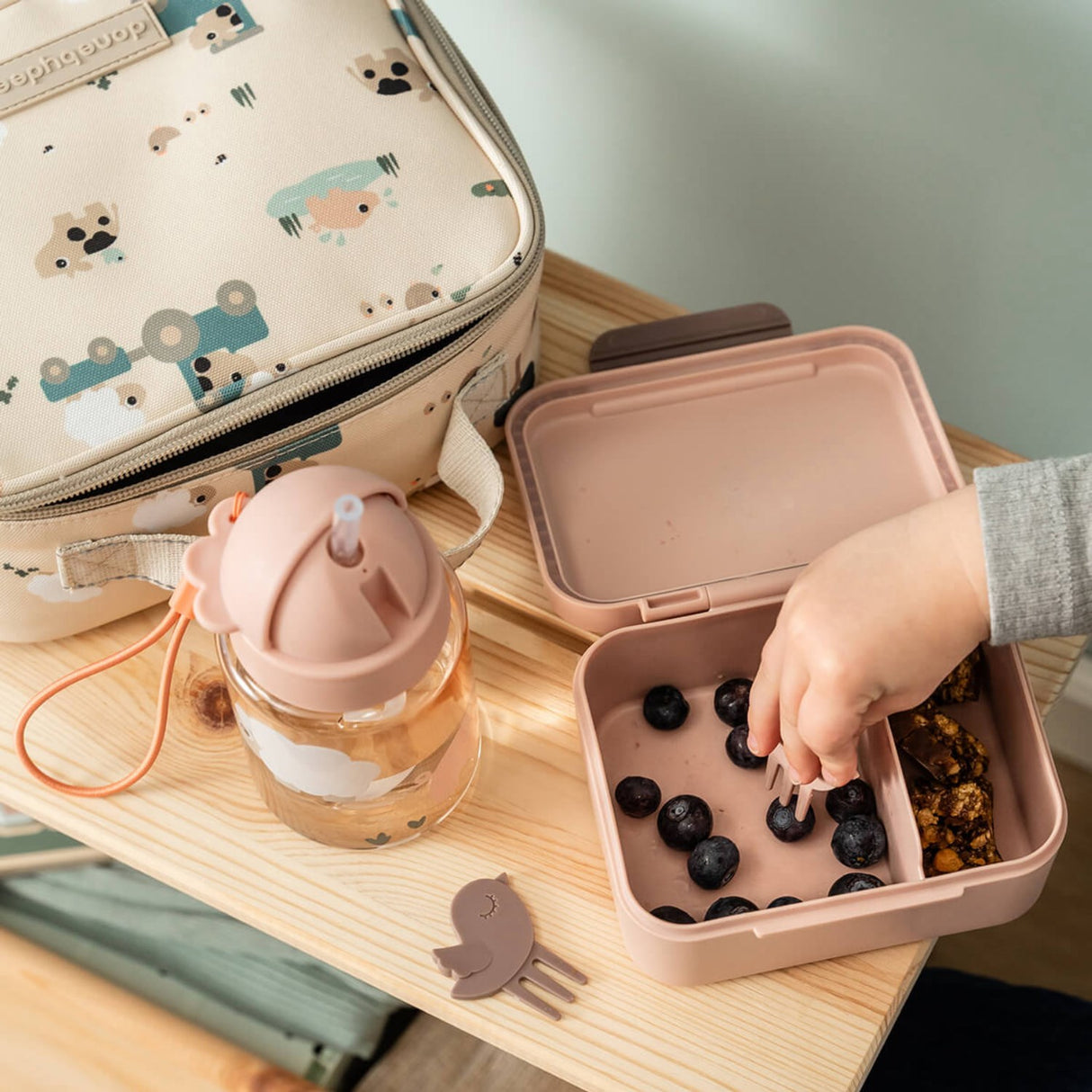 DonebyDeer Powder Tiny Farm Tiny Lunch Eske Med Snack Picks
