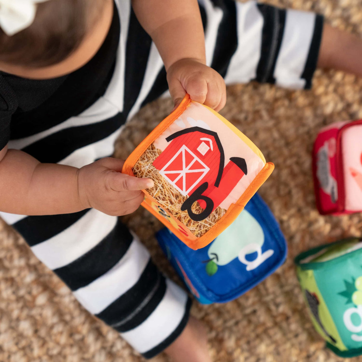 Baby Einstein Alpha Stacks™ Soft Klosser