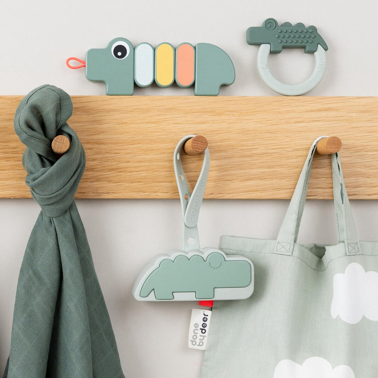 DonebyDeer Green Choco Silikon Sutteholder