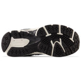 New Balance Black 2002 Kids Lace