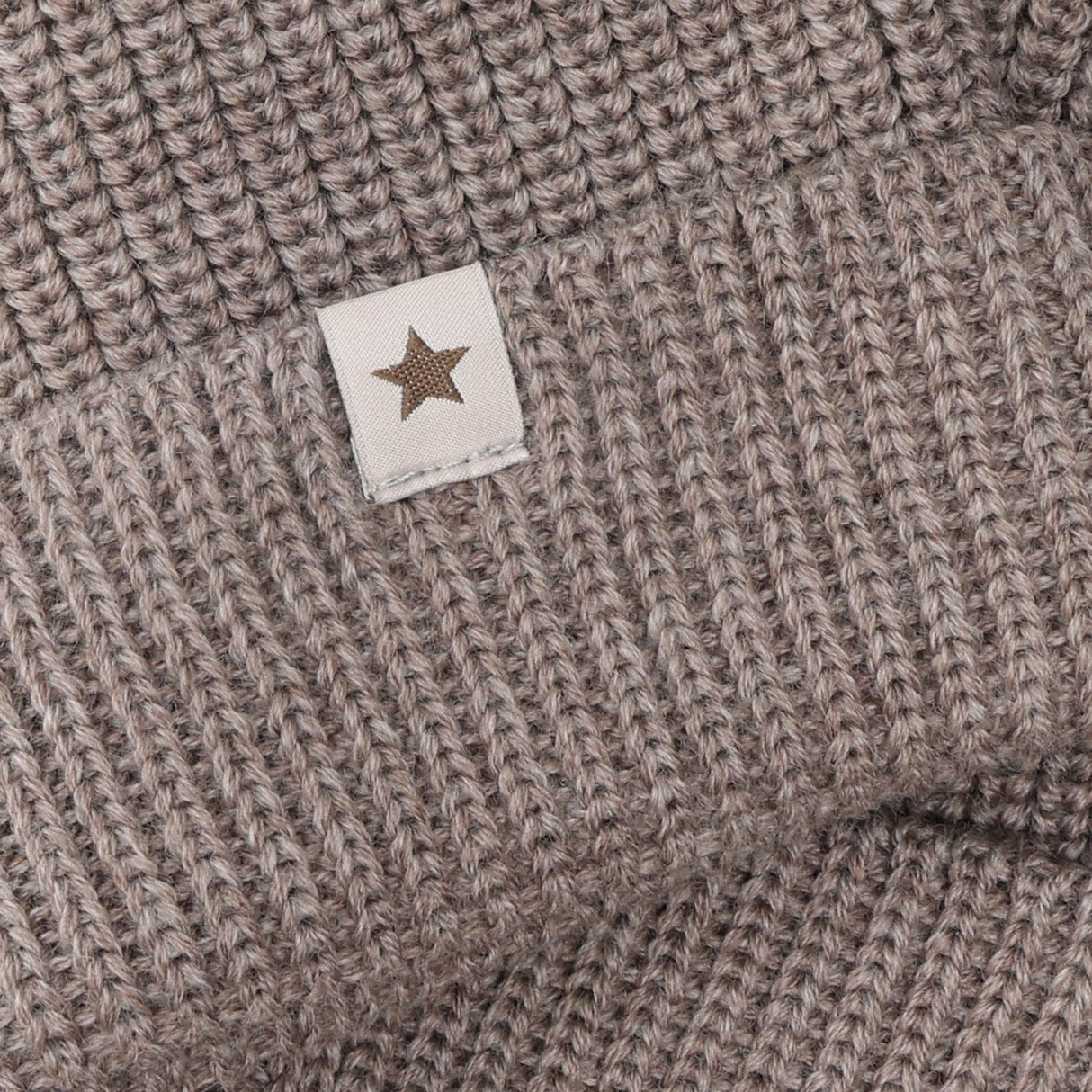 Huttelihut Cinder Melange Beanie Ull Strikk Pompoms