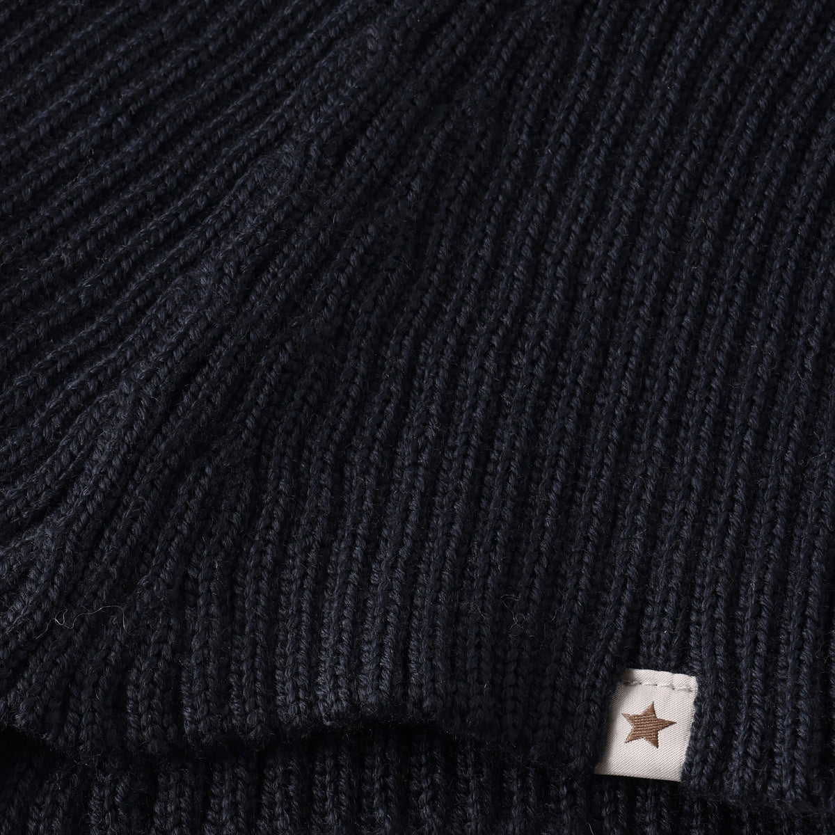Huttelihut Dark Navy Neck Warmer Ull Strikk