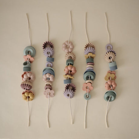 Mushie Multi Mushie Bead Lacing Leketøy Sett
