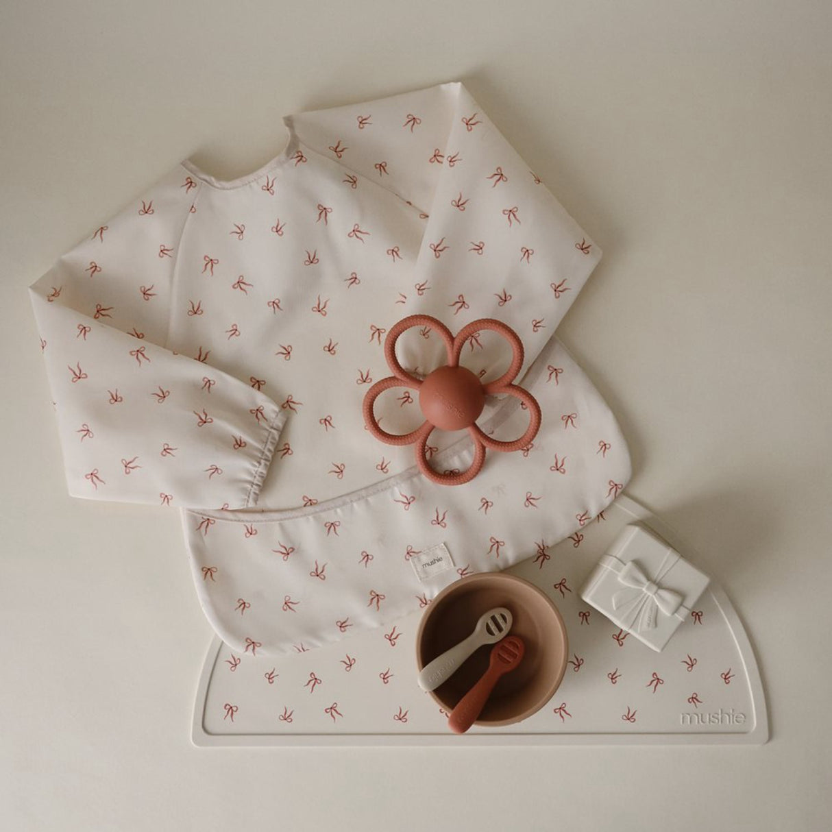 Mushie Bows Mushie Long Sleeve Smekke - Bows