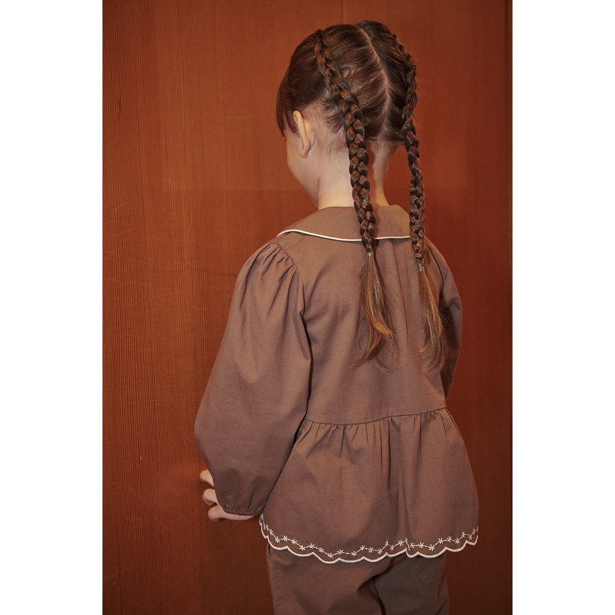 COPENHAGEN COLORS Walnut Twill Bluse M/ Embroidery