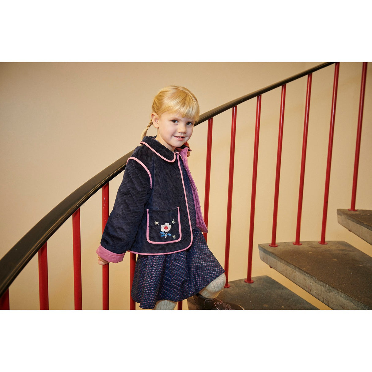 COPENHAGEN COLORS Navy Vattert Corduroy Jakke M/ Embroidery