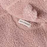 En Fant Adobe Rose Drakt Teddybjørn