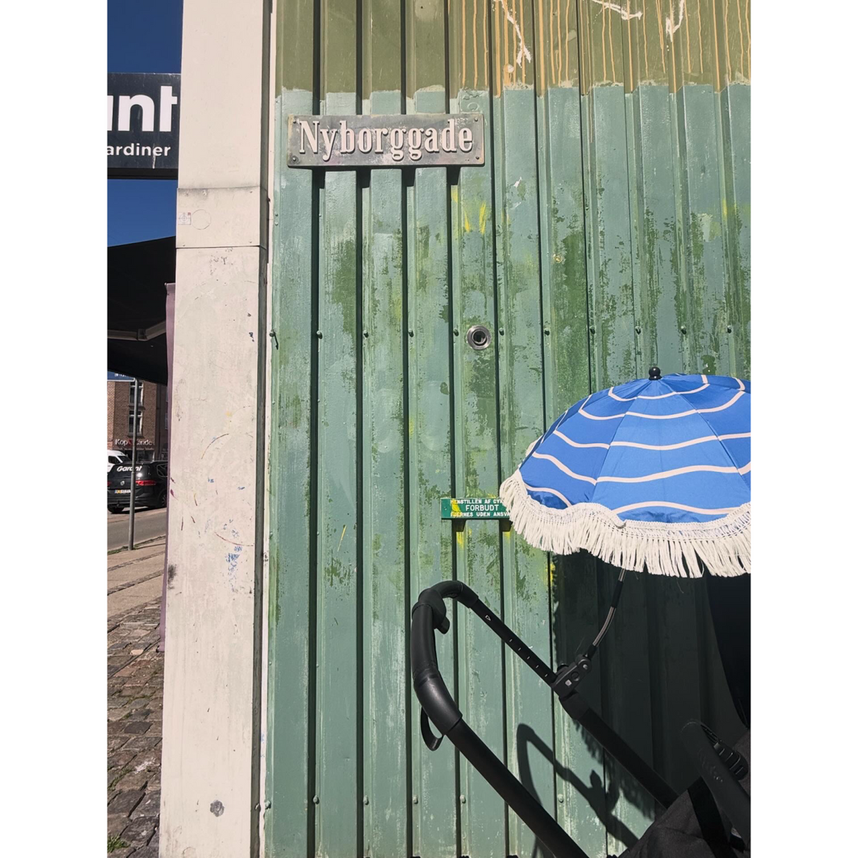 KongWalther Blue Parasol