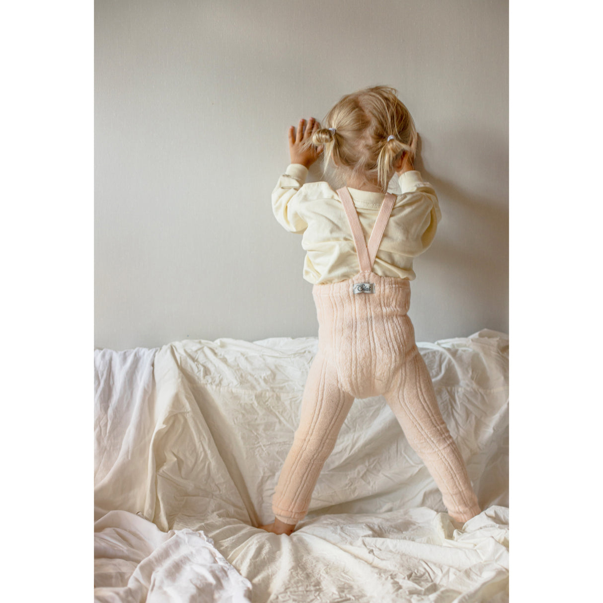 Silly Silas Granny Teddybjørn Footless Strømpebukser Med Braces Silky Peach