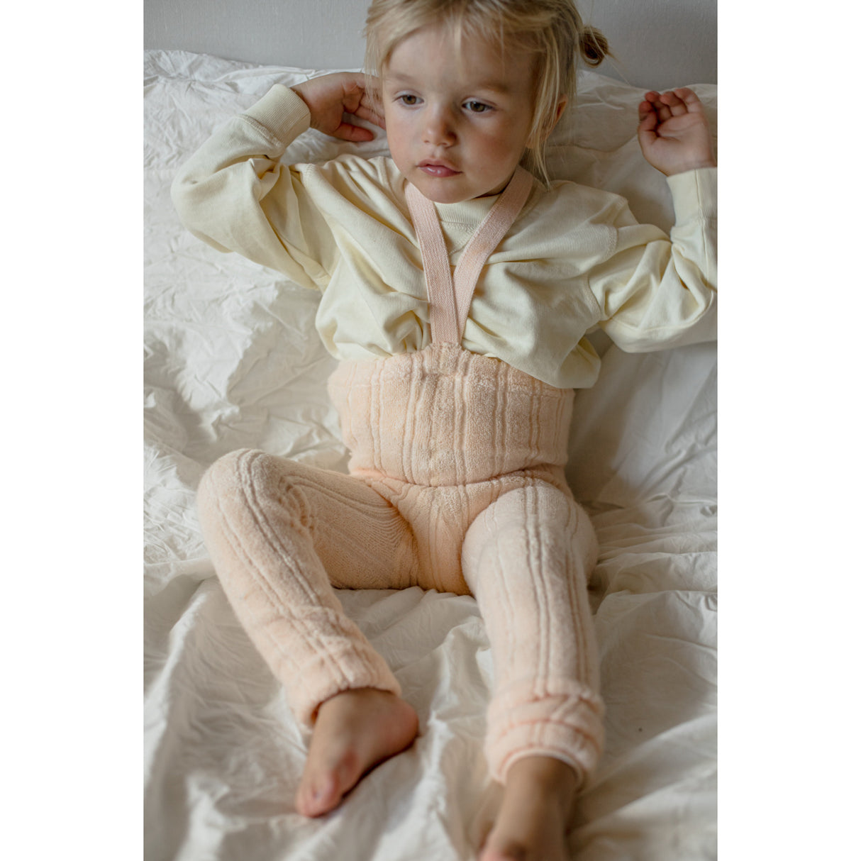 Silly Silas Granny Teddybjørn Footless Strømpebukser Med Braces Silky Peach