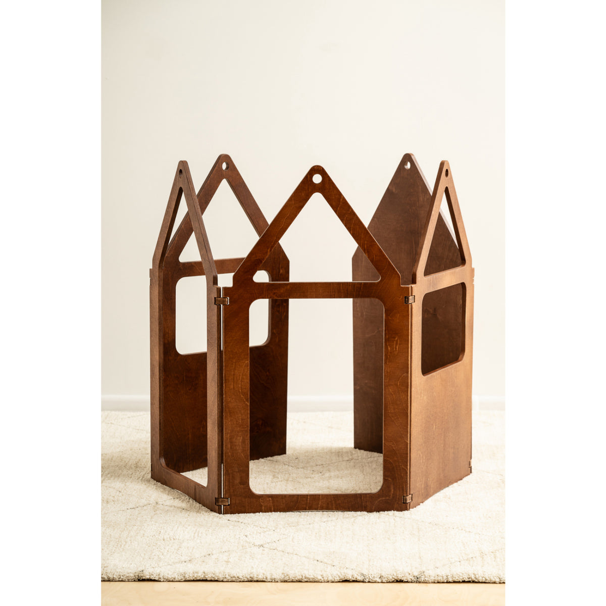 Duck Woodworks Honey Glaze Zig Zag House Plus