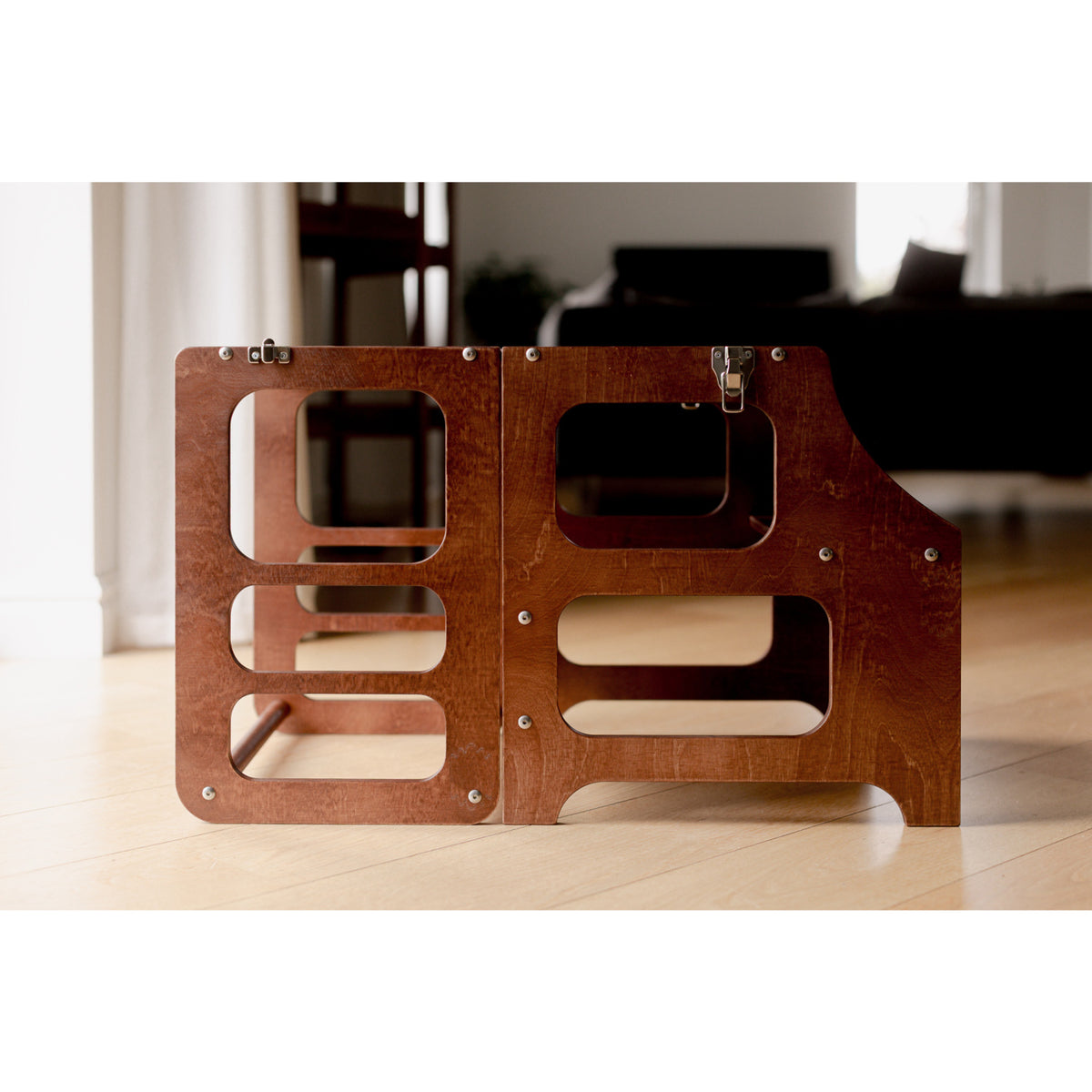 Duck Woodworks Honey Glaze Foldbar Tower Stained