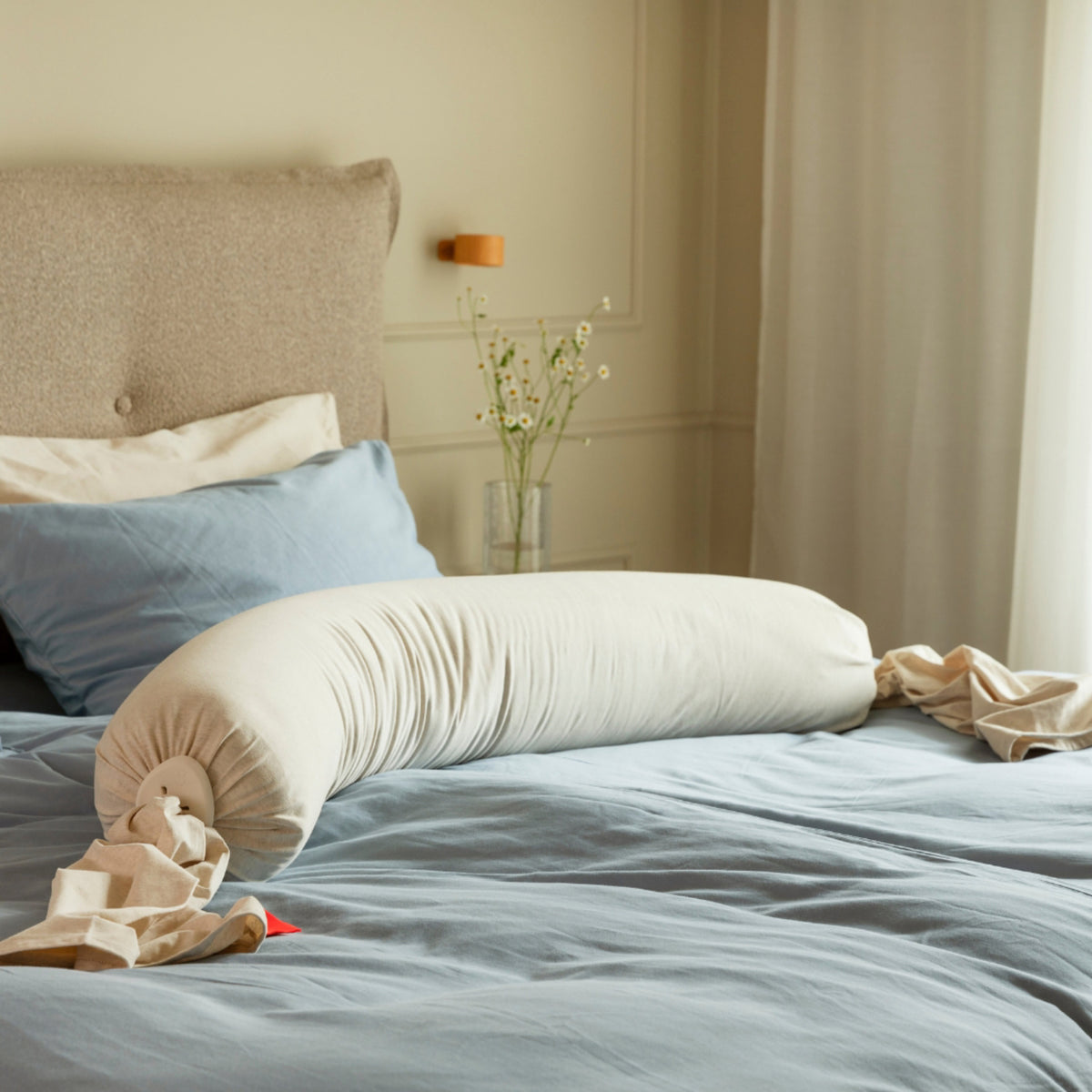 bbhugme Soft White Pregnancy Pute