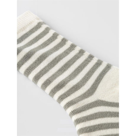 Lil'Atelier Dried Sage Elove Stripe Sokker 2