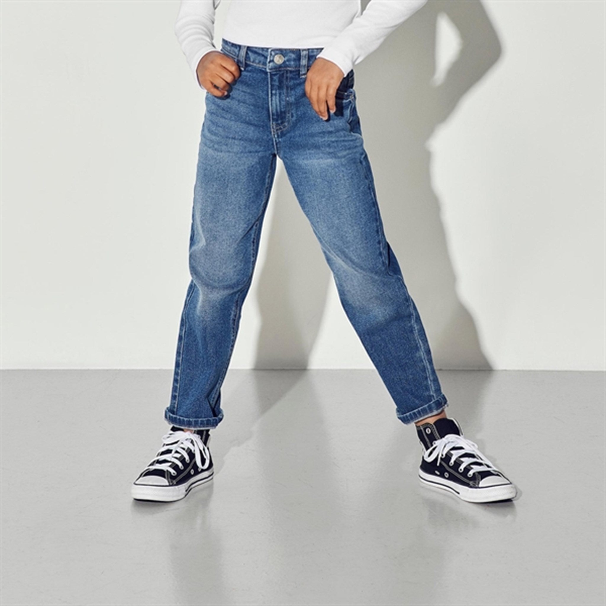 Kids ONLY Medium Blue Denim Calla Mom Fit Noos Jeans 2