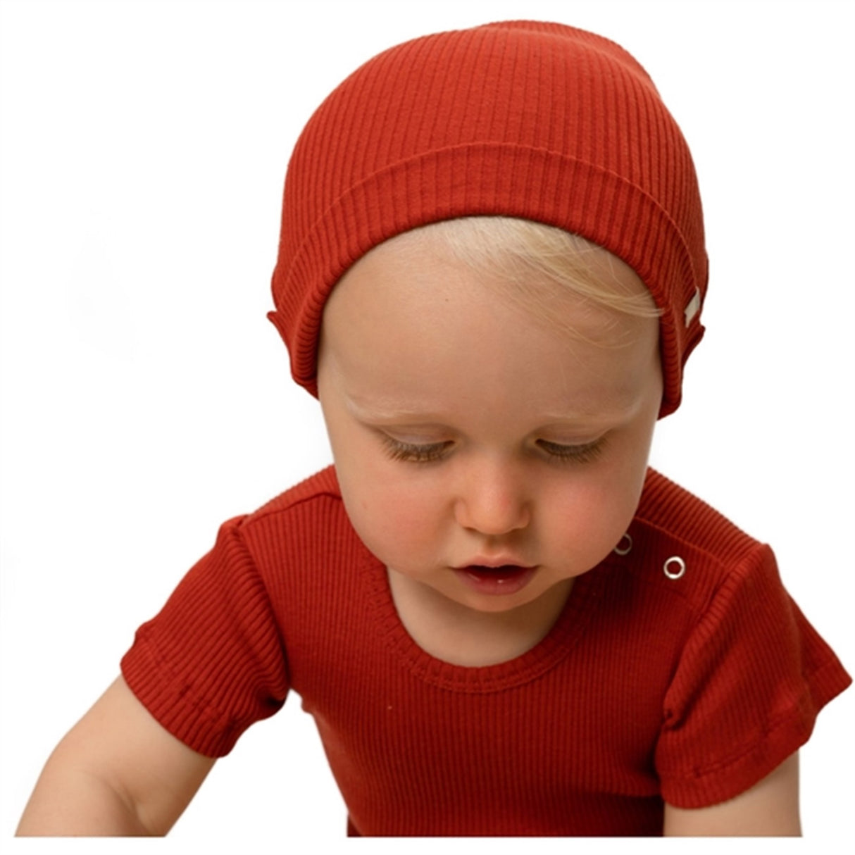 Minimalisma Bambi Babyhjelm Poppy Red