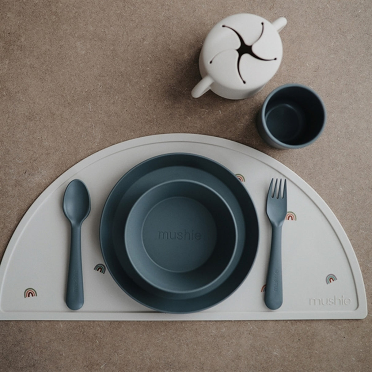 Mushie Bestikk Smoke