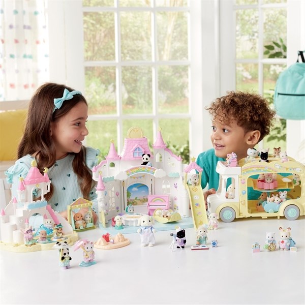 Sylvanian Families® Barnehagevenner - Sleepover Party Trio