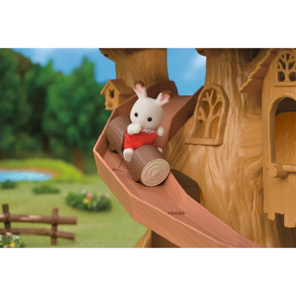 Sylvanian Families® Trehus Fullt Av Opplevelser