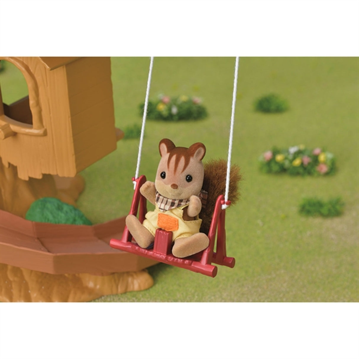 Sylvanian Families® Trehus Fullt Av Opplevelser