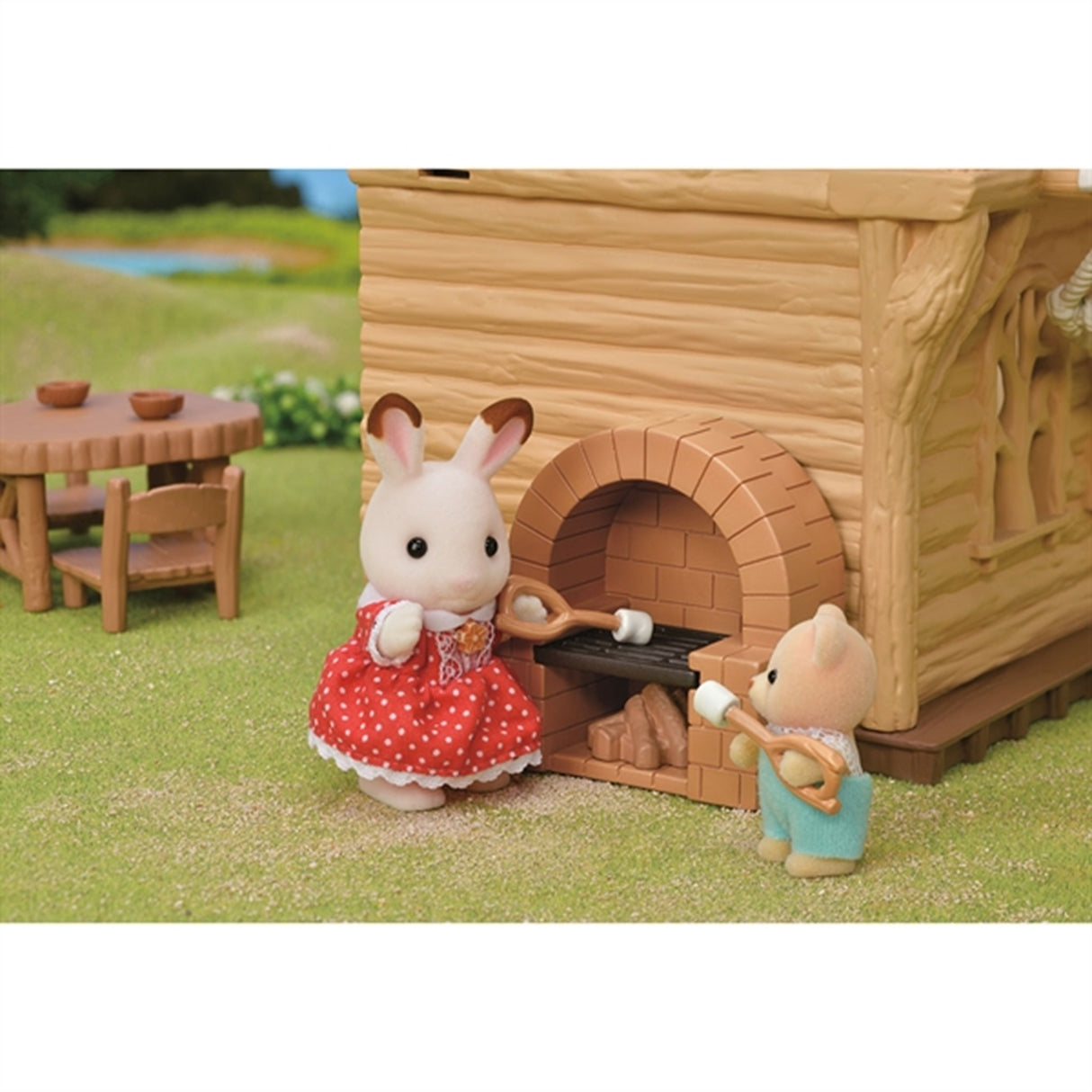 Sylvanian Families® Huset ved Innsjøen