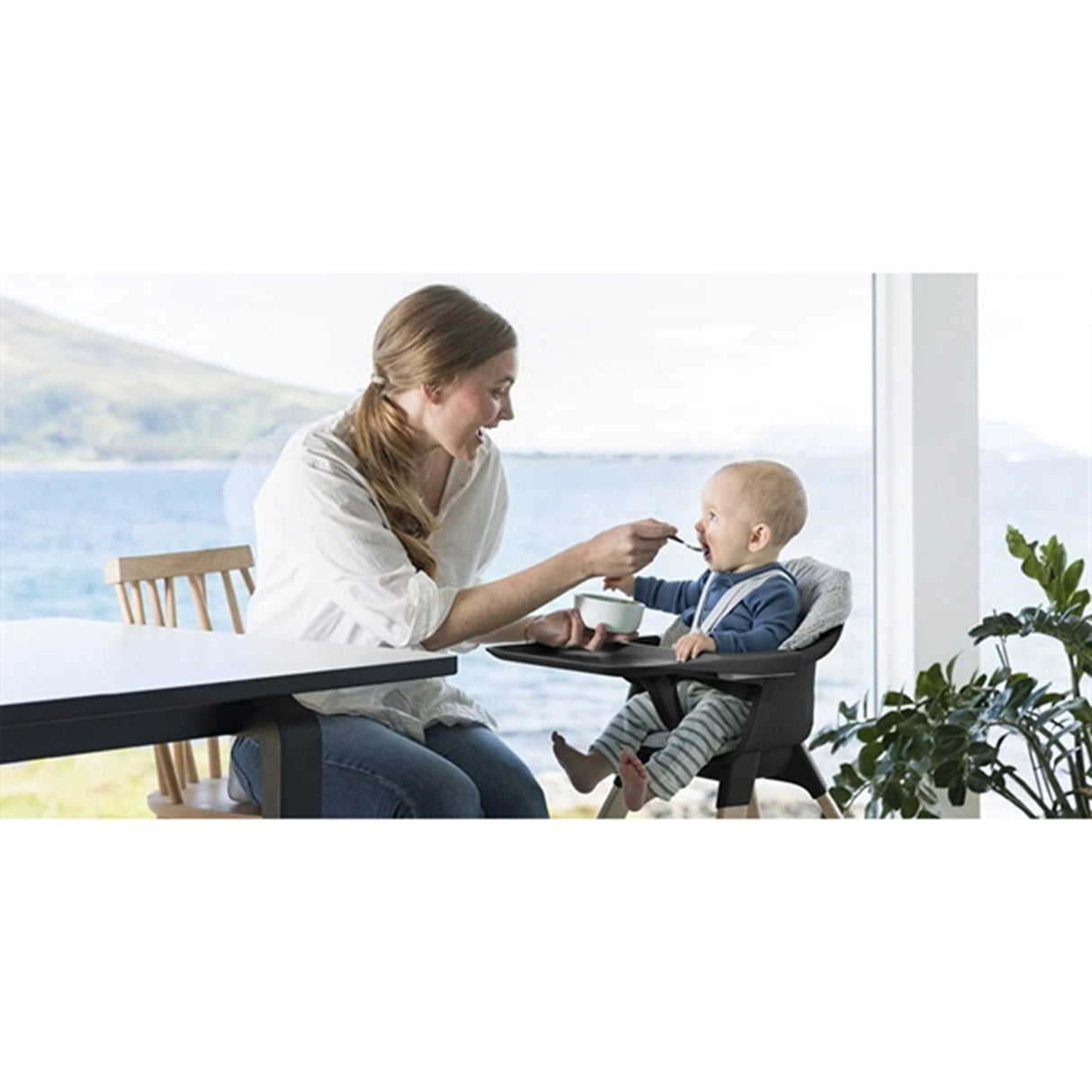Stokke® Clikk™ Høy Stol Black Natural