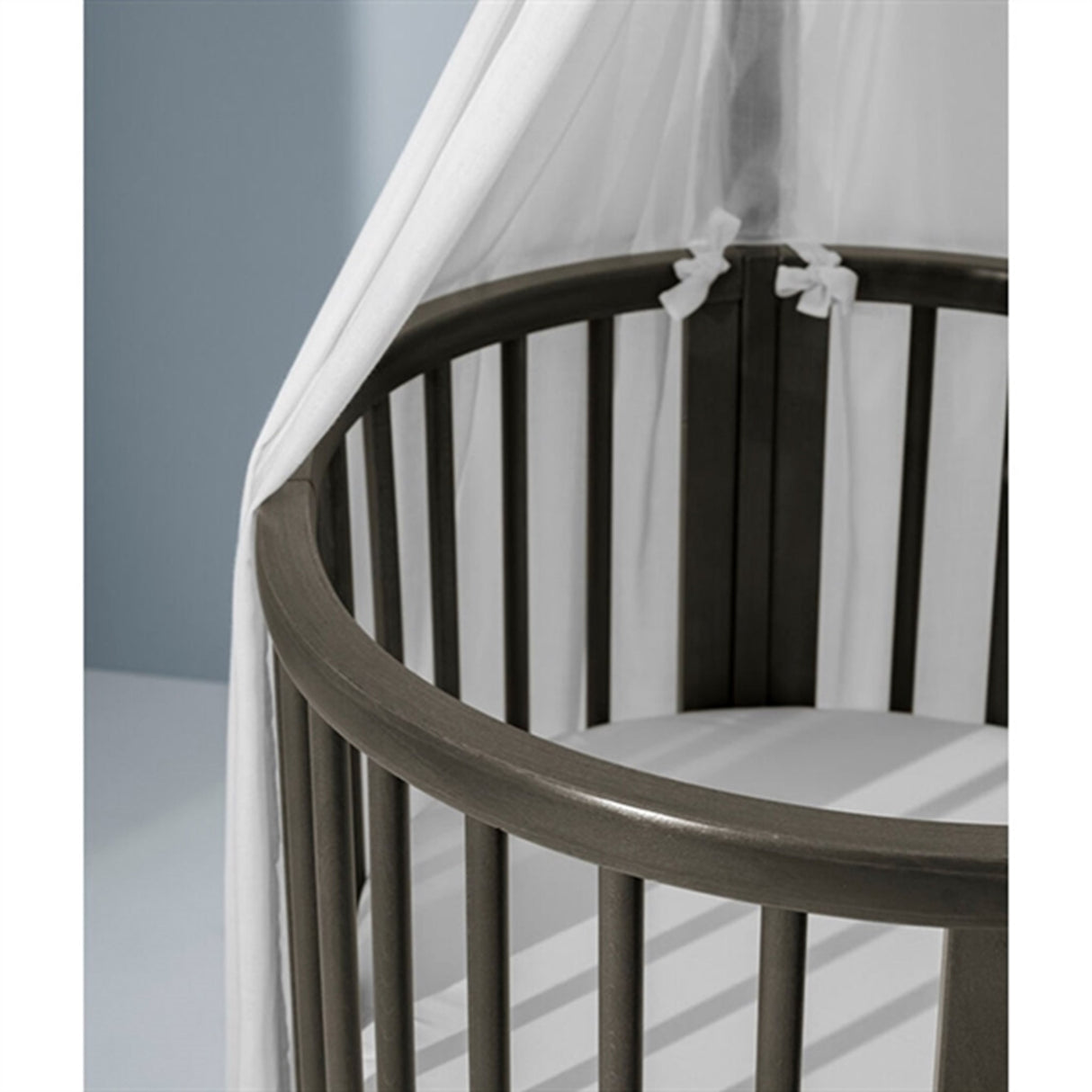 Stokke® Sleepi™ Mini V3 inkl. madras + GRATIS forlængersæt 3