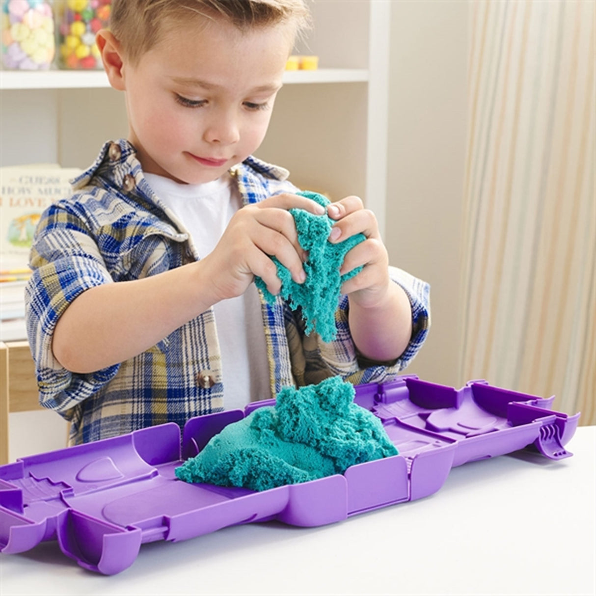 Kinetic Sand Castle Case - Lime Green