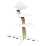 Stokke® Nomi® Natural White Stol + White Grey Pink Nyfødtsett Pakke