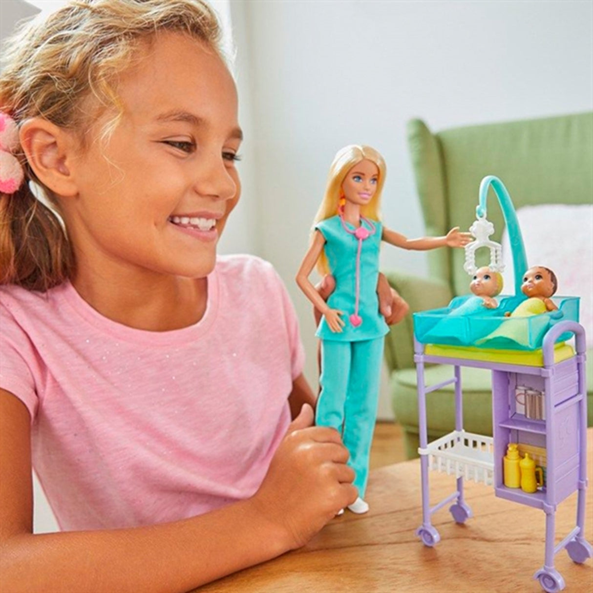 Barbie® Baby Doctor 4