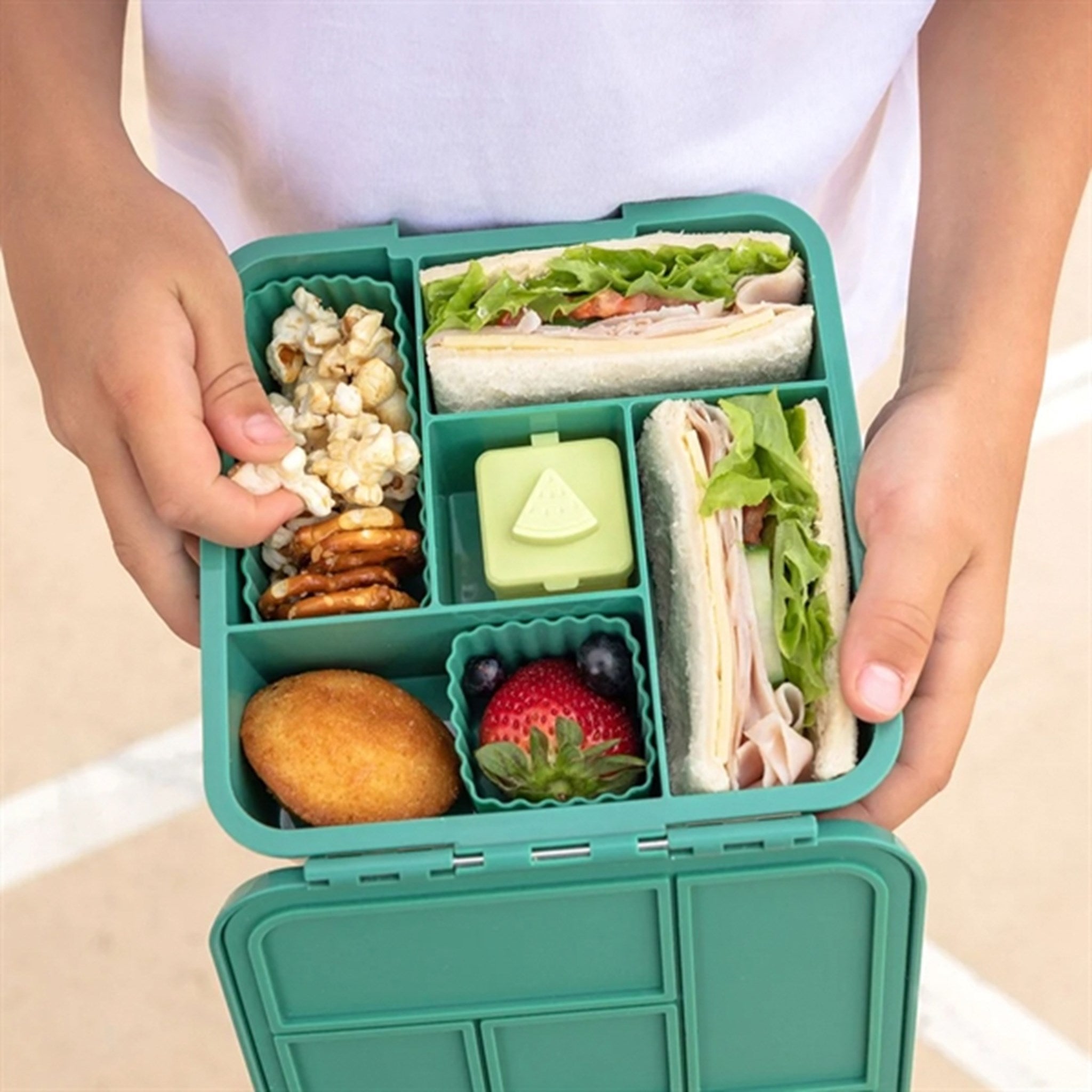 Little Lunch Box Co Bento 5 Matboks Apple 2