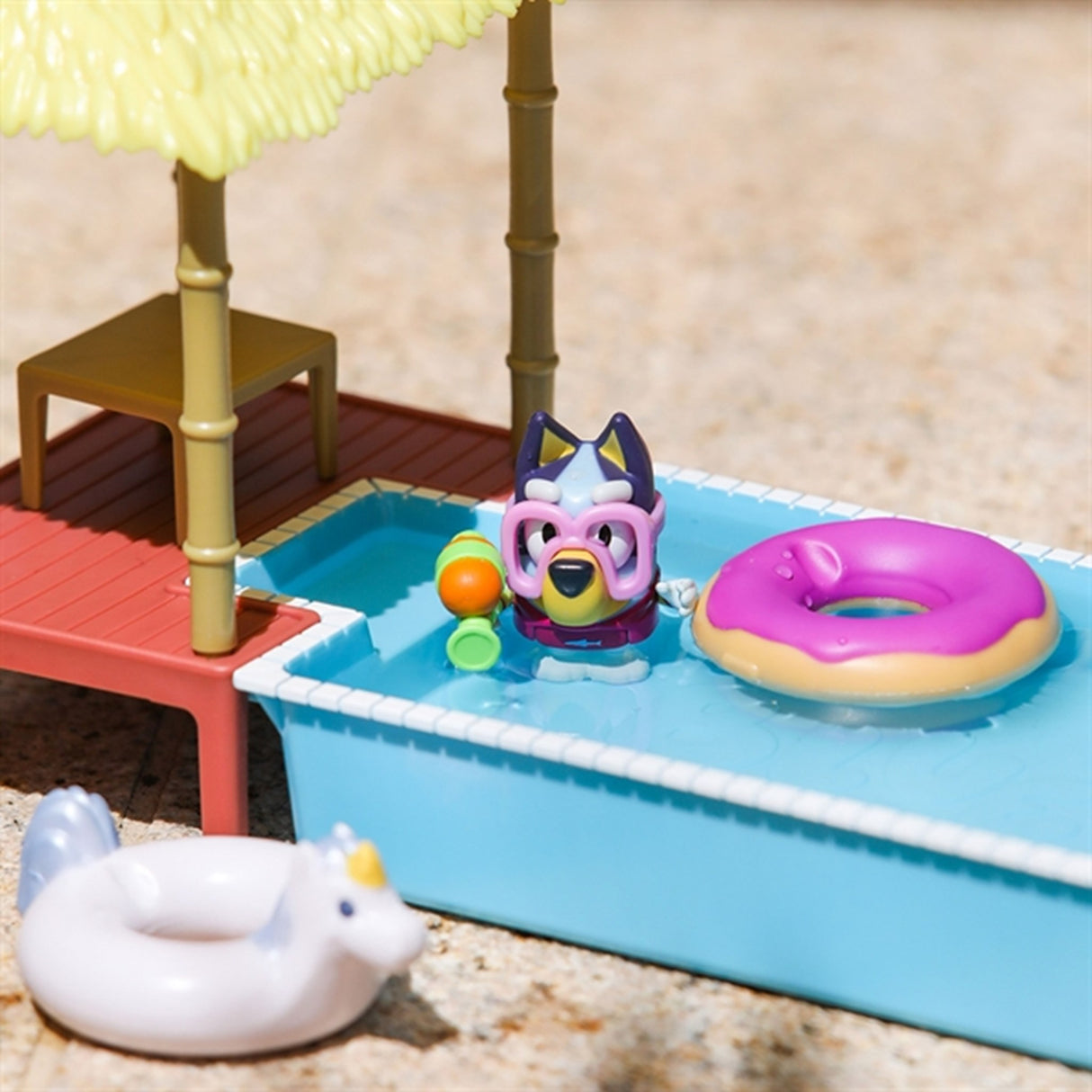 Bluey Pool Time Fun Playset