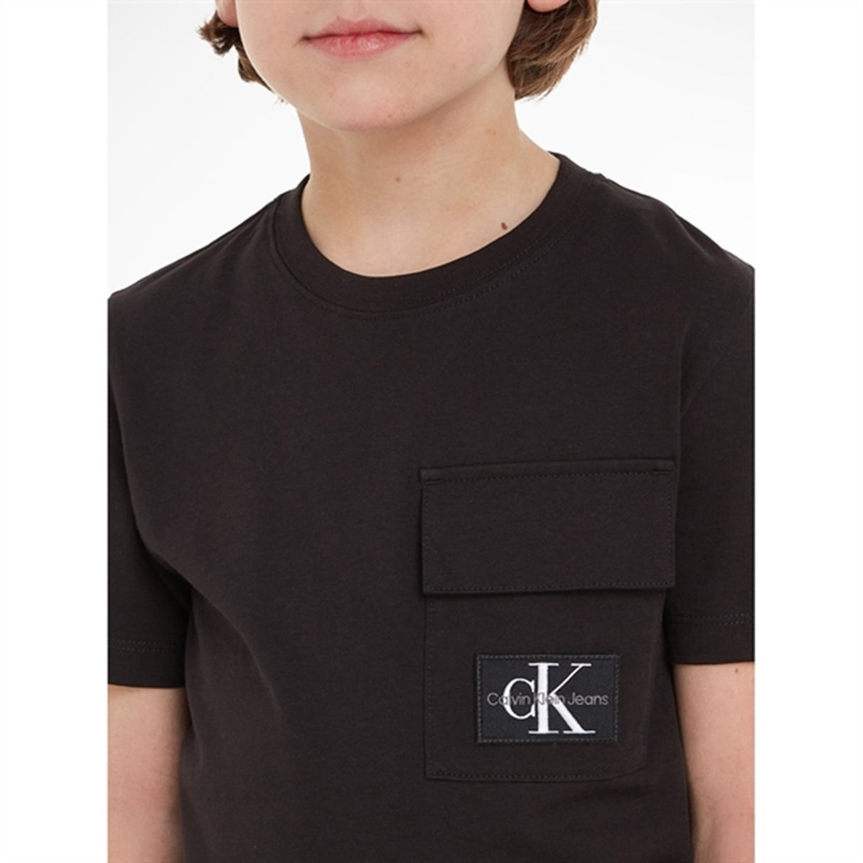 Calvin Klein Badge Pocket Ss T-shirt Ck Black 3
