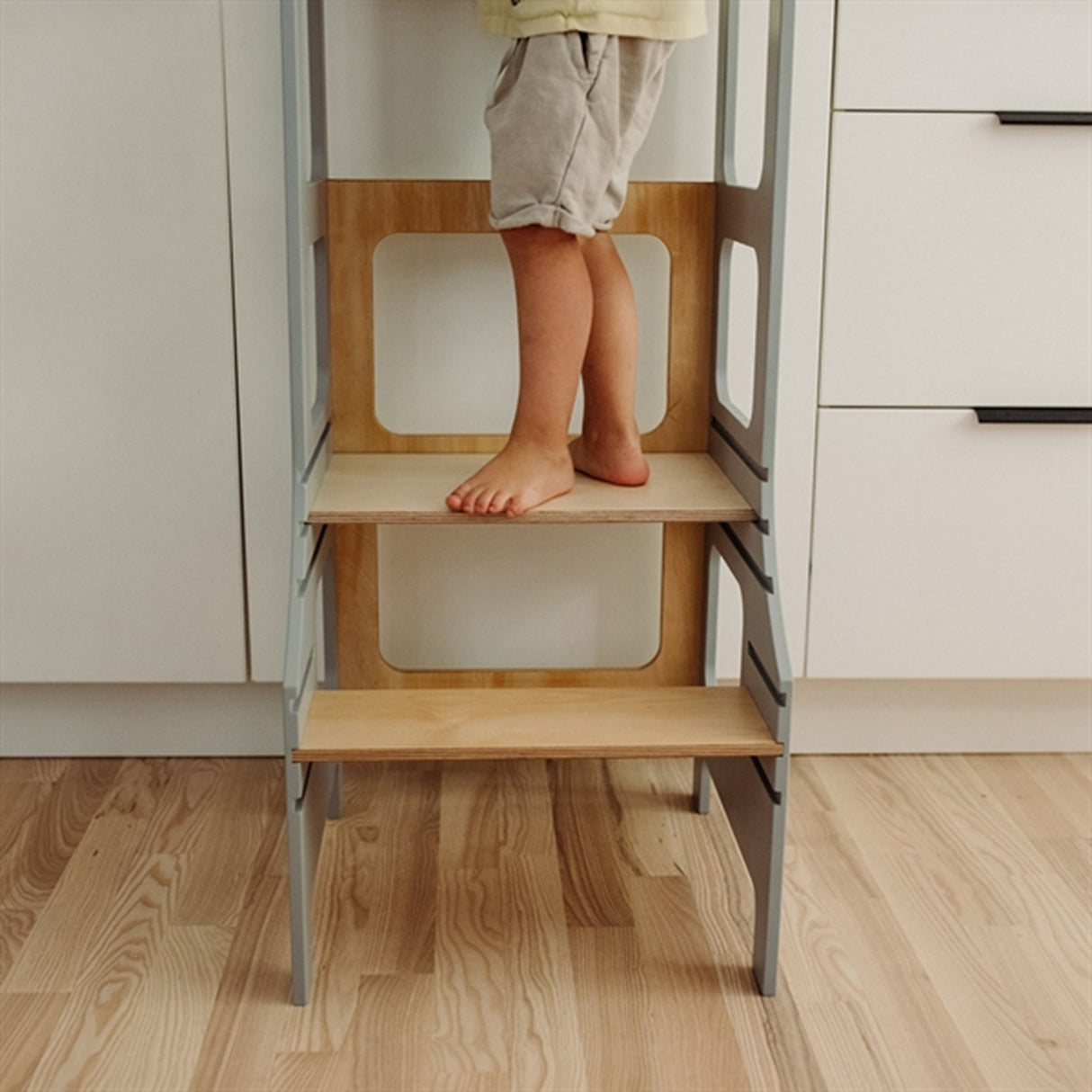 Duck Woodworks Foldable Kitchen Tower Grey 2