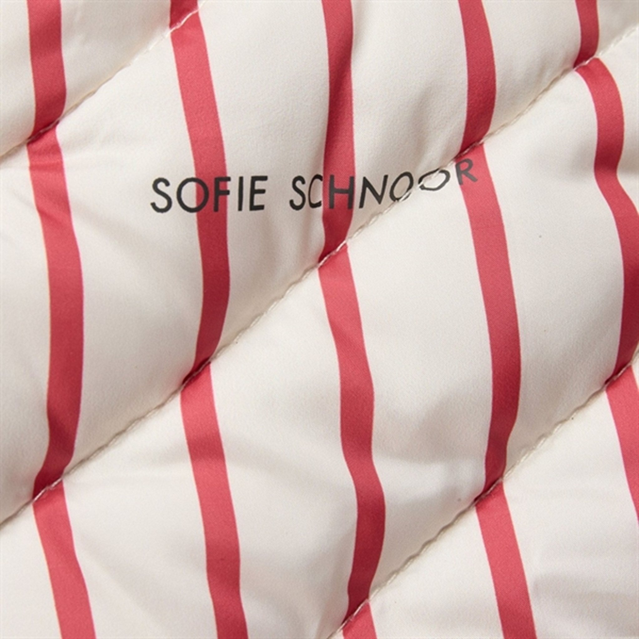 Sofie Schnoor Off White/ Berry Striped Totebag 2